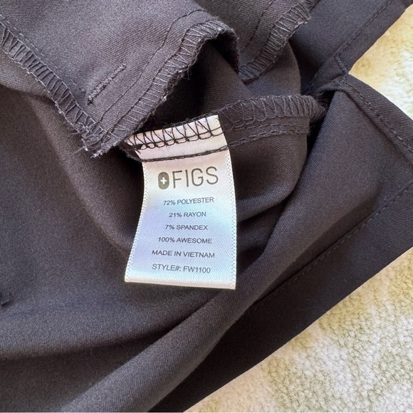 FIGS Women's Casma Three-Pocket Scrub Top Black Size XXS - Picture 4 of 5